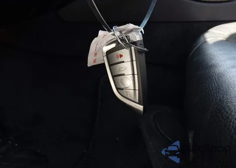 2011 BMW 535I xDrive z USA, uszkodzony, nr VIN WBAFU7C56BC781507